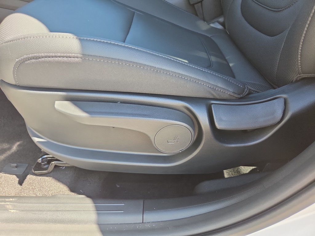 New 2027 Hyundai Santa Cruz SE FWD image 12