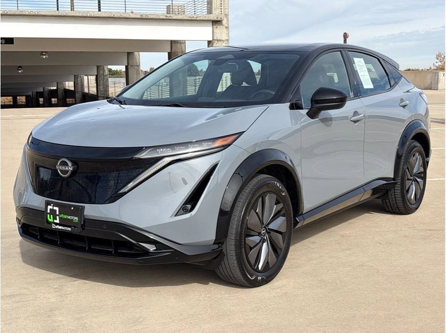 Used 2024 Nissan Ariya AWD image 3