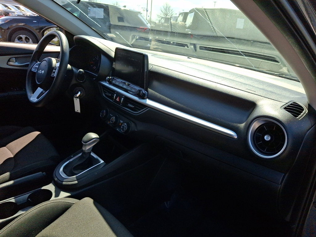 Used 2024 Kia Forte LXS image 11
