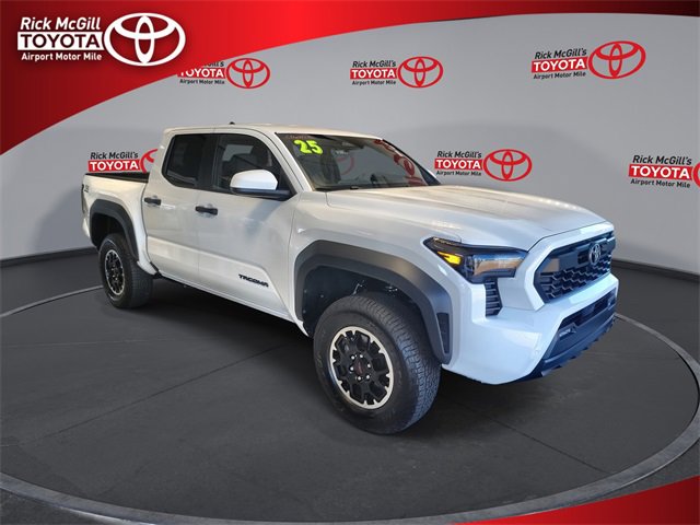 Certified 2025 Toyota Tacoma TRD Off-Road image 1