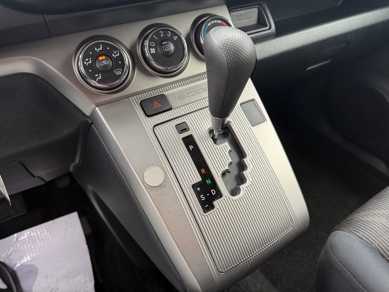 Used 2015 Scion xB image 19