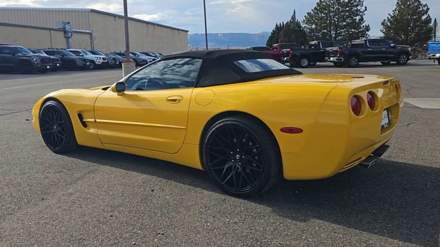 Used 2004 Chevrolet Corvette Convertible w/ Preferred Equipment Group image 2