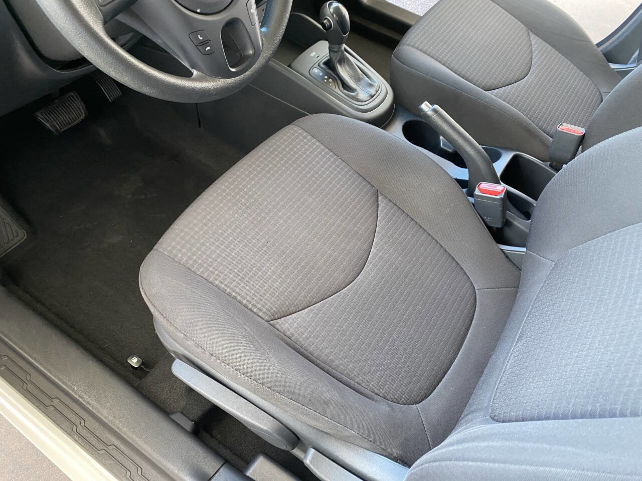 Used 2013 Kia Soul image 28