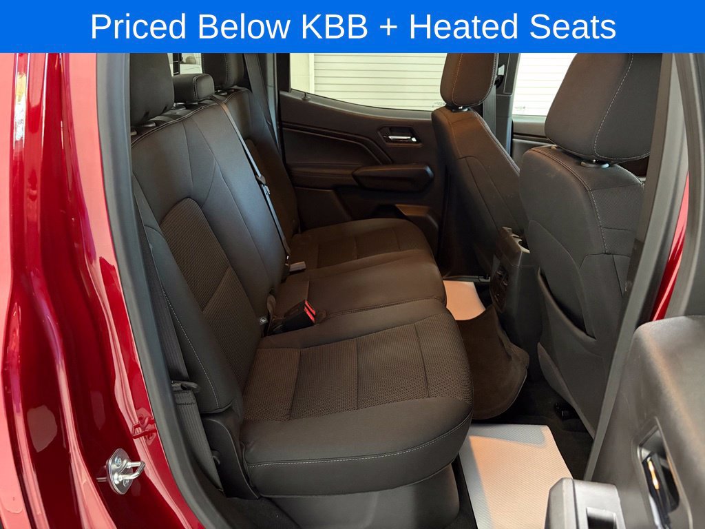 Used 2025 Chevrolet Colorado LT AWD/4WD image 19