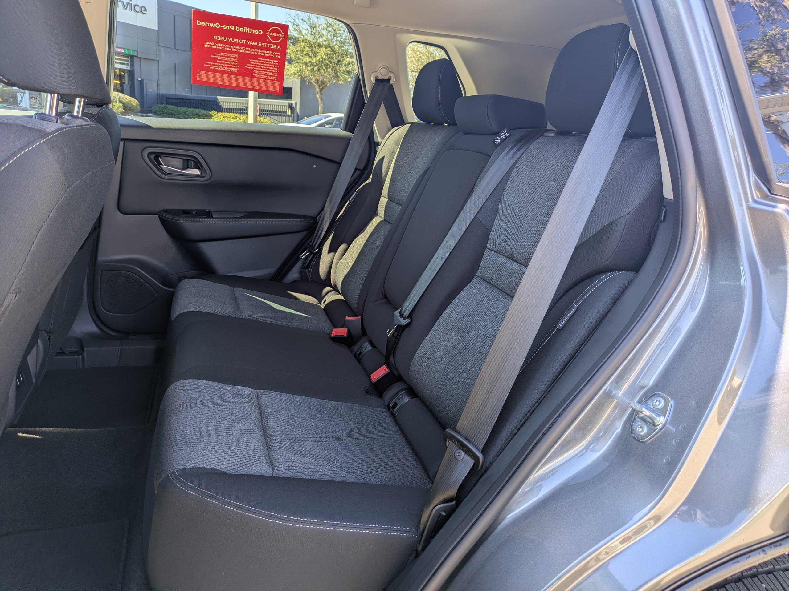 Certified 2025 Nissan Rogue SV image 15