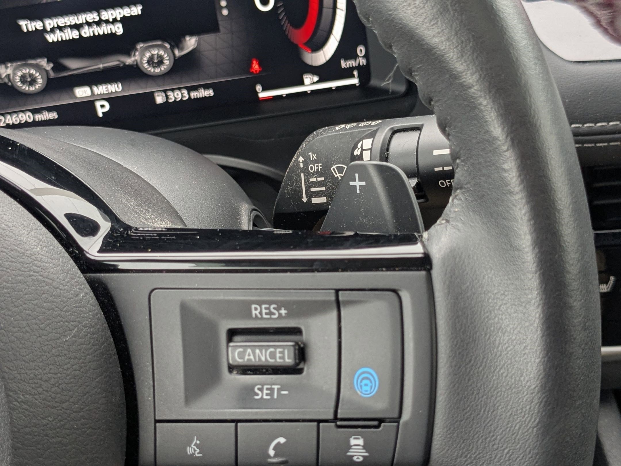 Used 2024 Nissan Rogue SL w/ SL Premium Package image 16