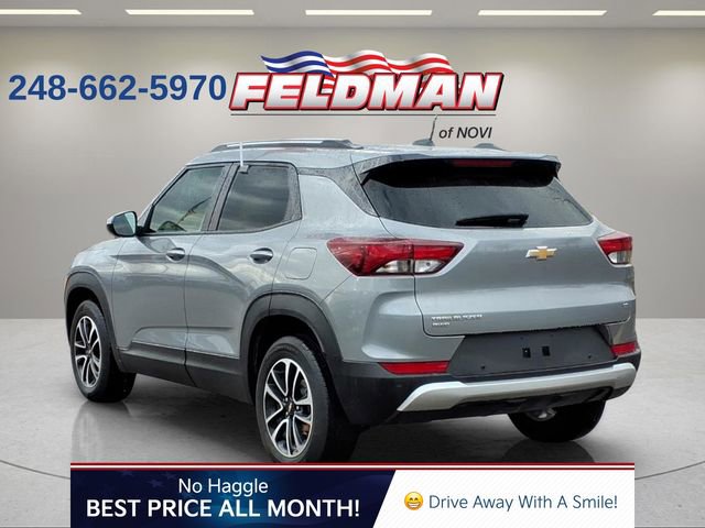 Used 2024 Chevrolet TrailBlazer LT w/ LT Cold Weather Package image 3