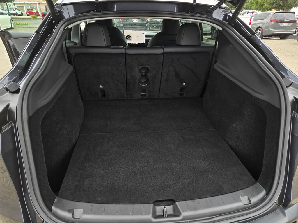 Used 2026 Tesla Model Y AWD image 24