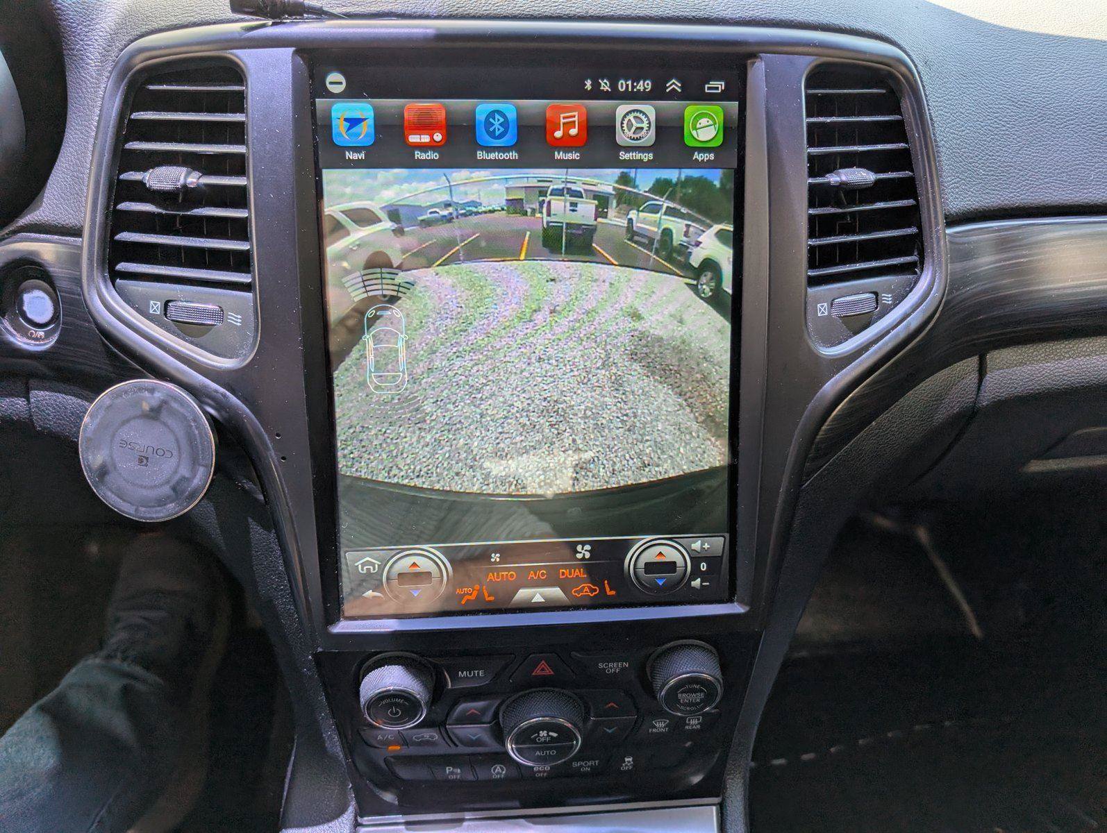 Used 2022 Jeep Grand Cherokee Laredo E RWD image 18