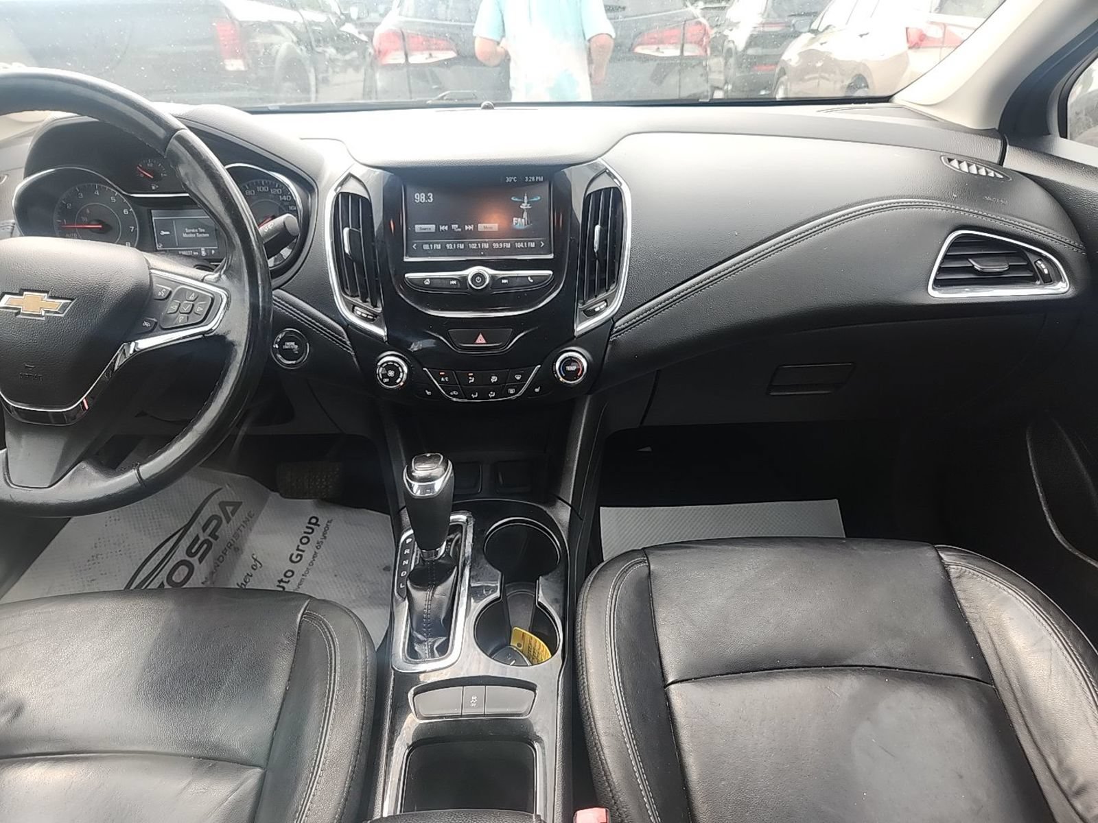 Used 2017 Chevrolet Cruze Premier FWD image 7