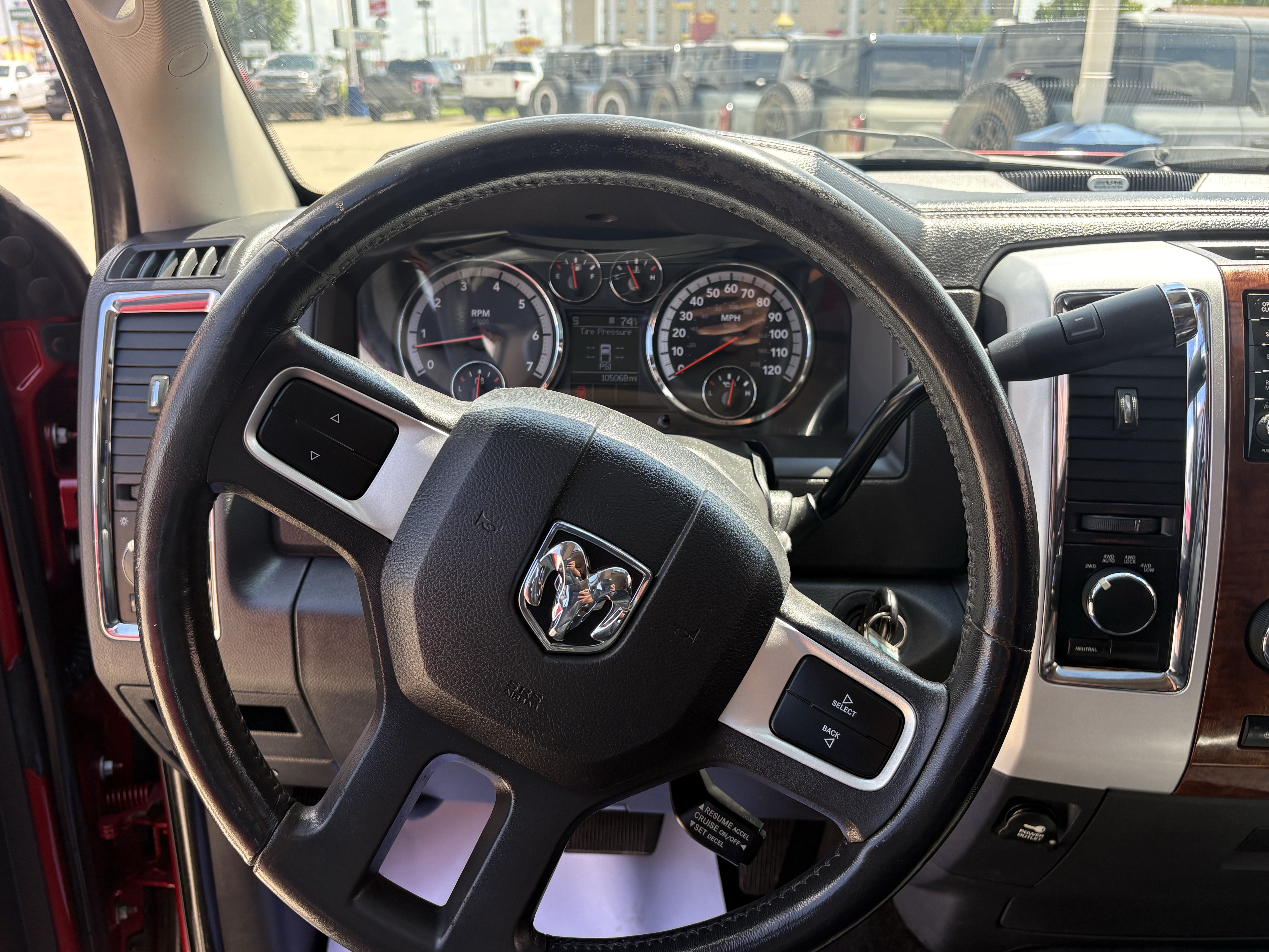 Used 2010 Dodge Ram 1500 Truck Laramie AWD/4WD image 16