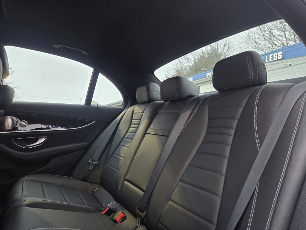 Used 2022 Mercedes-Benz E 350 4MATIC Sedan image 22