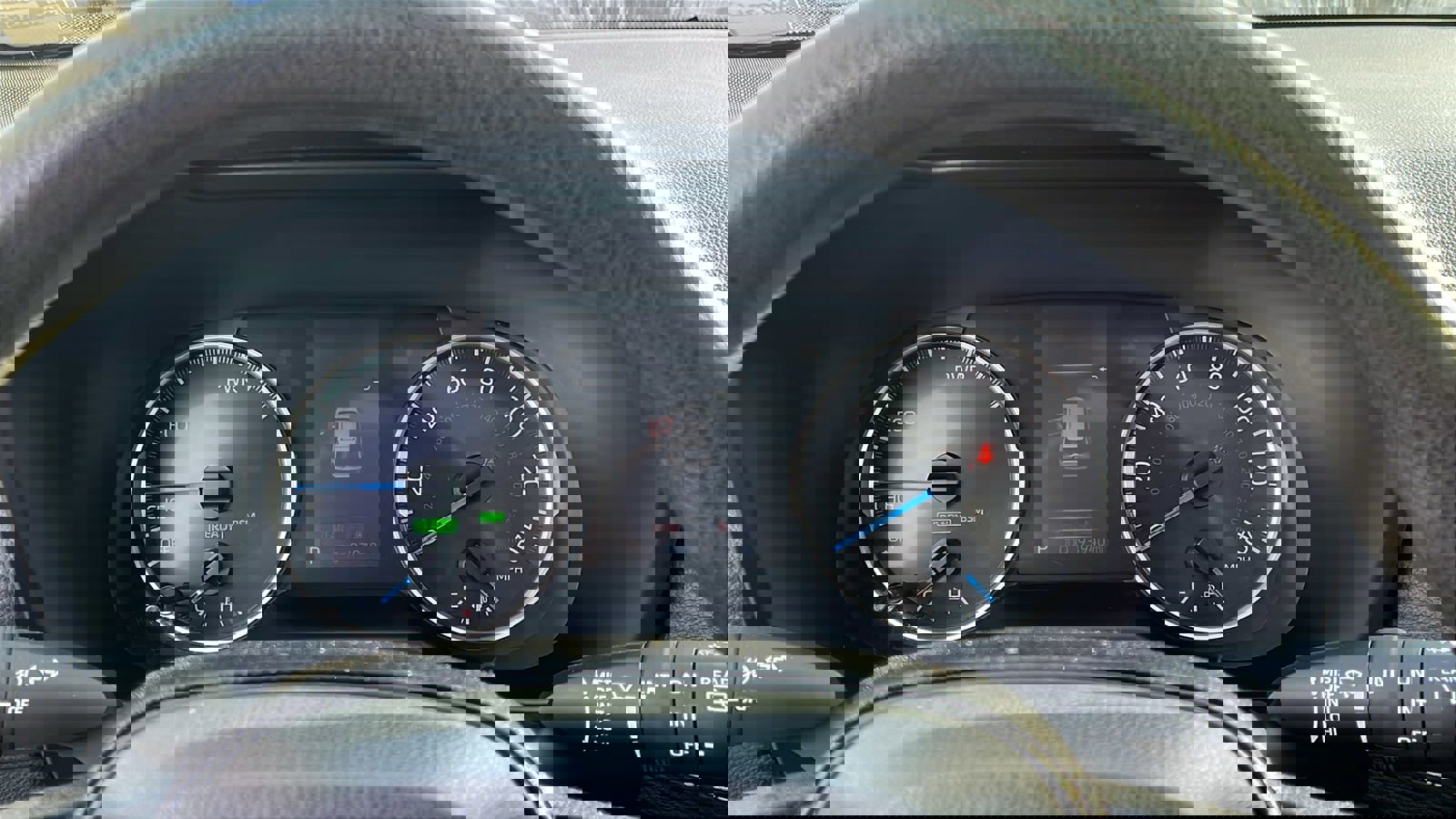 Used 2021 Toyota RAV4 XLE w/ Convenience Package image 16