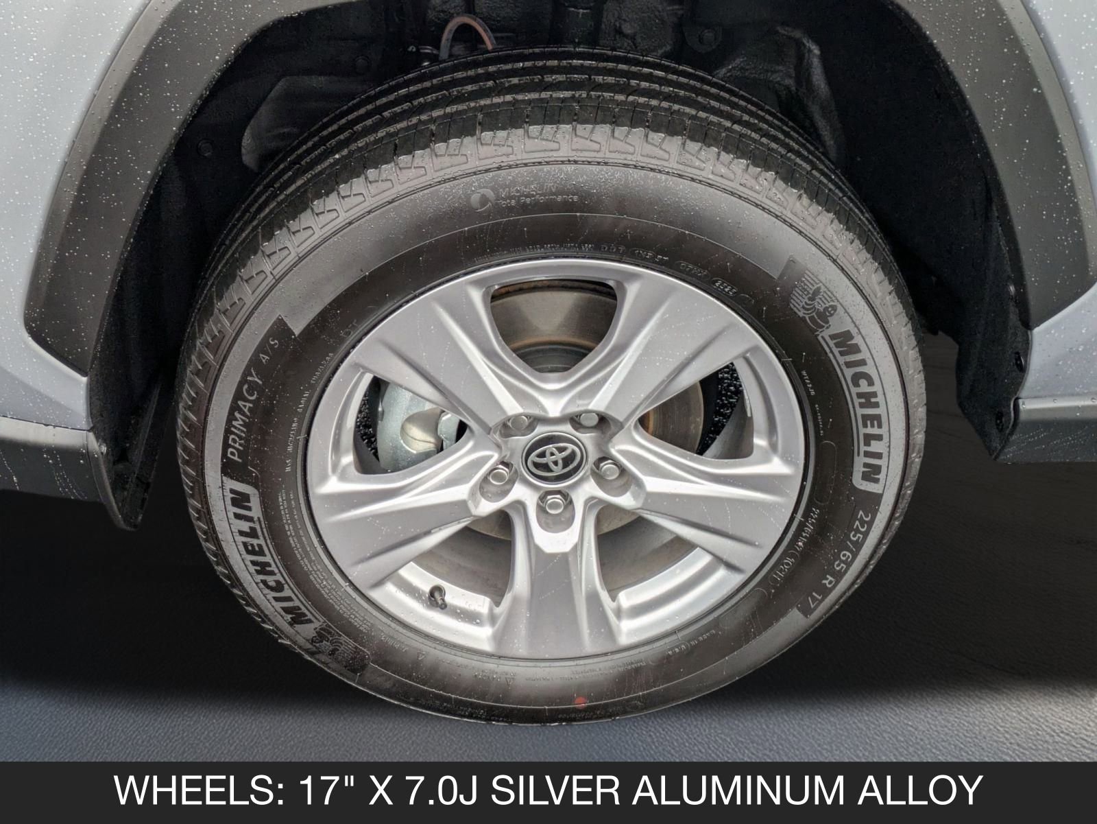 Used 2025 Toyota RAV4 XLE image 11