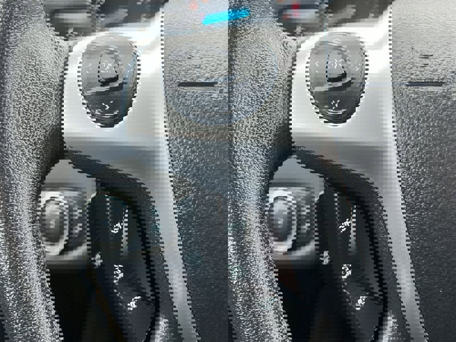 Used 2015 Ford Escape Titanium w/ Equipment Group 301A image 23