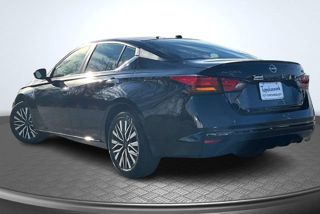 Used 2024 Nissan Altima 2.5 SV image 4