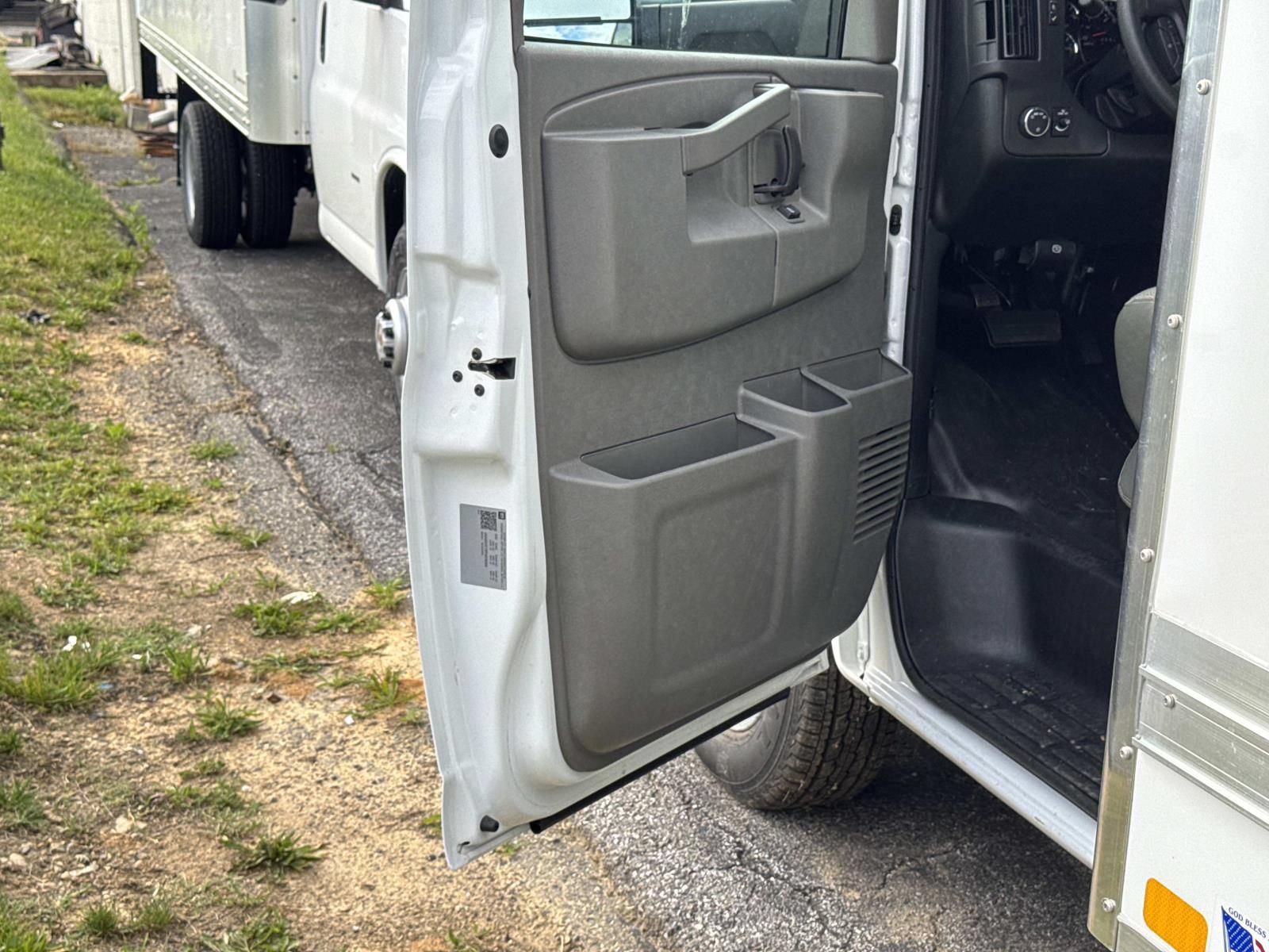 New 2026 Chevrolet Express 4500 w/ Power Convenience Package RWD image 12
