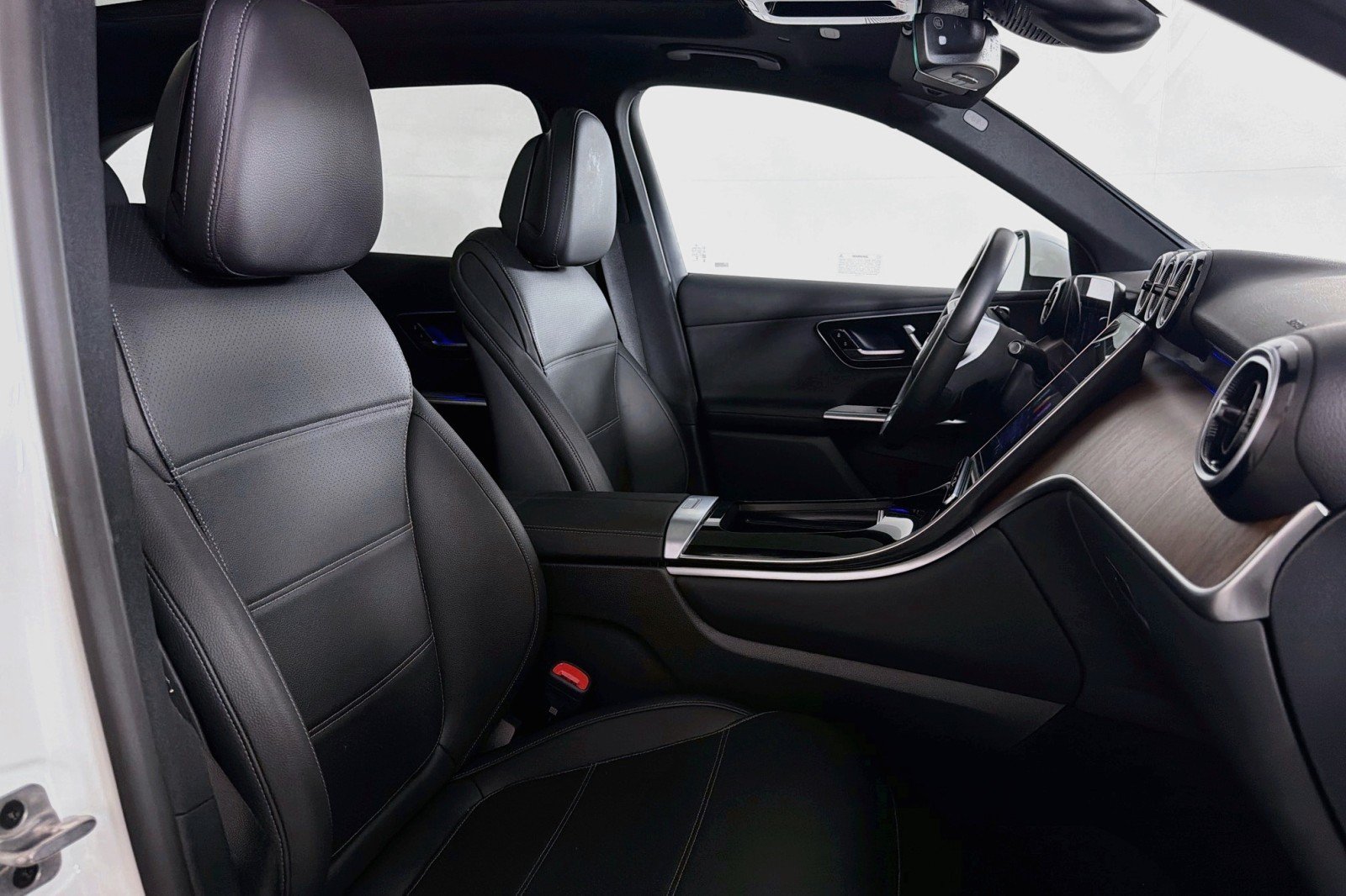 Certified 2026 Mercedes-Benz GLC 300 image 7
