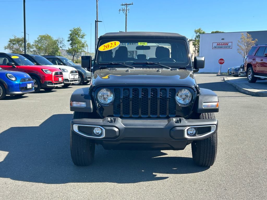Used 2023 Jeep Gladiator Sport image 8