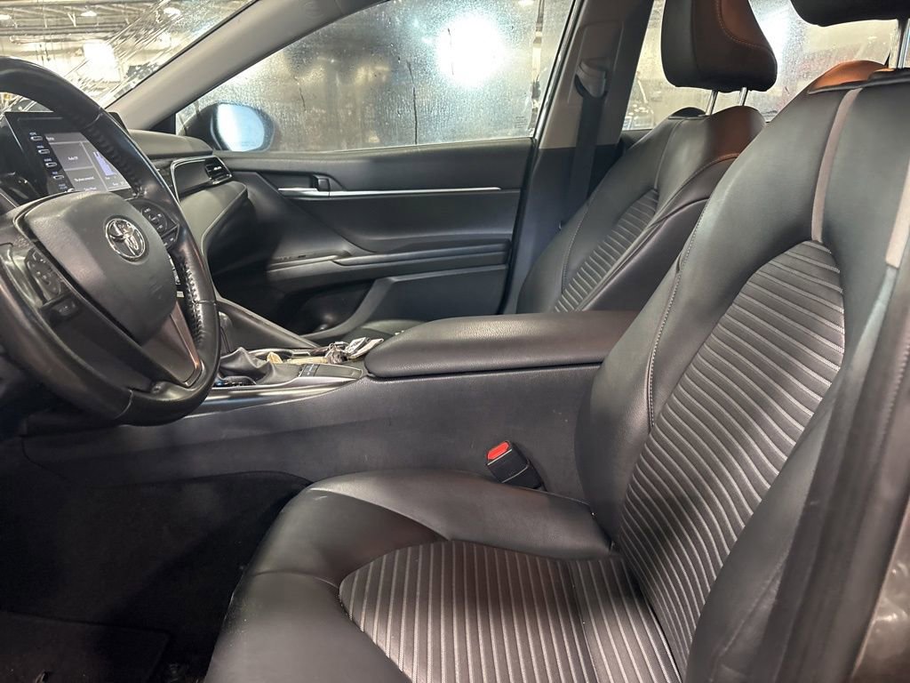 Used 2023 Toyota Camry SE image 13