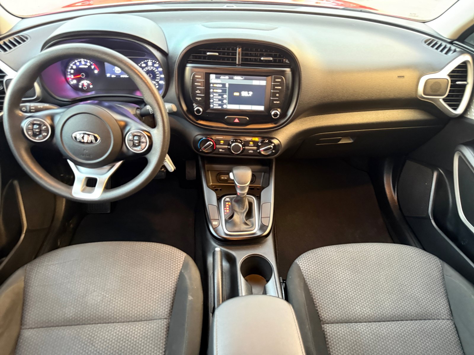 Used 2021 Kia Soul LX FWD image 30