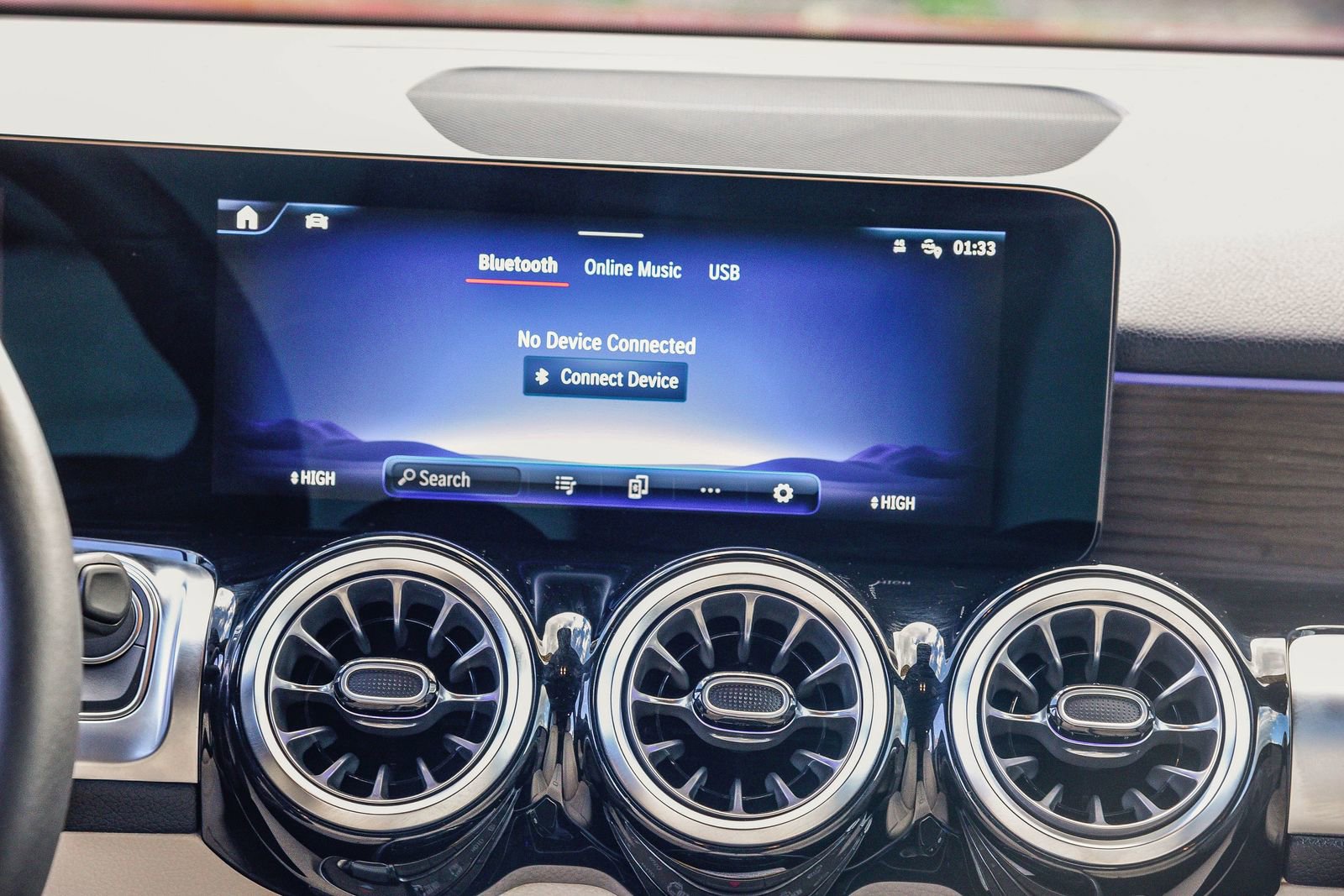 Used 2025 Mercedes-Benz EQB 250+ image 17