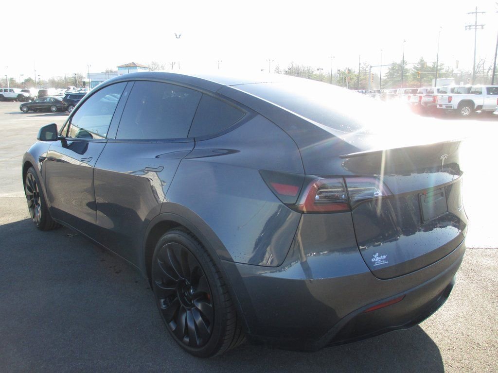 Used 2022 Tesla Model Y Performance image 5