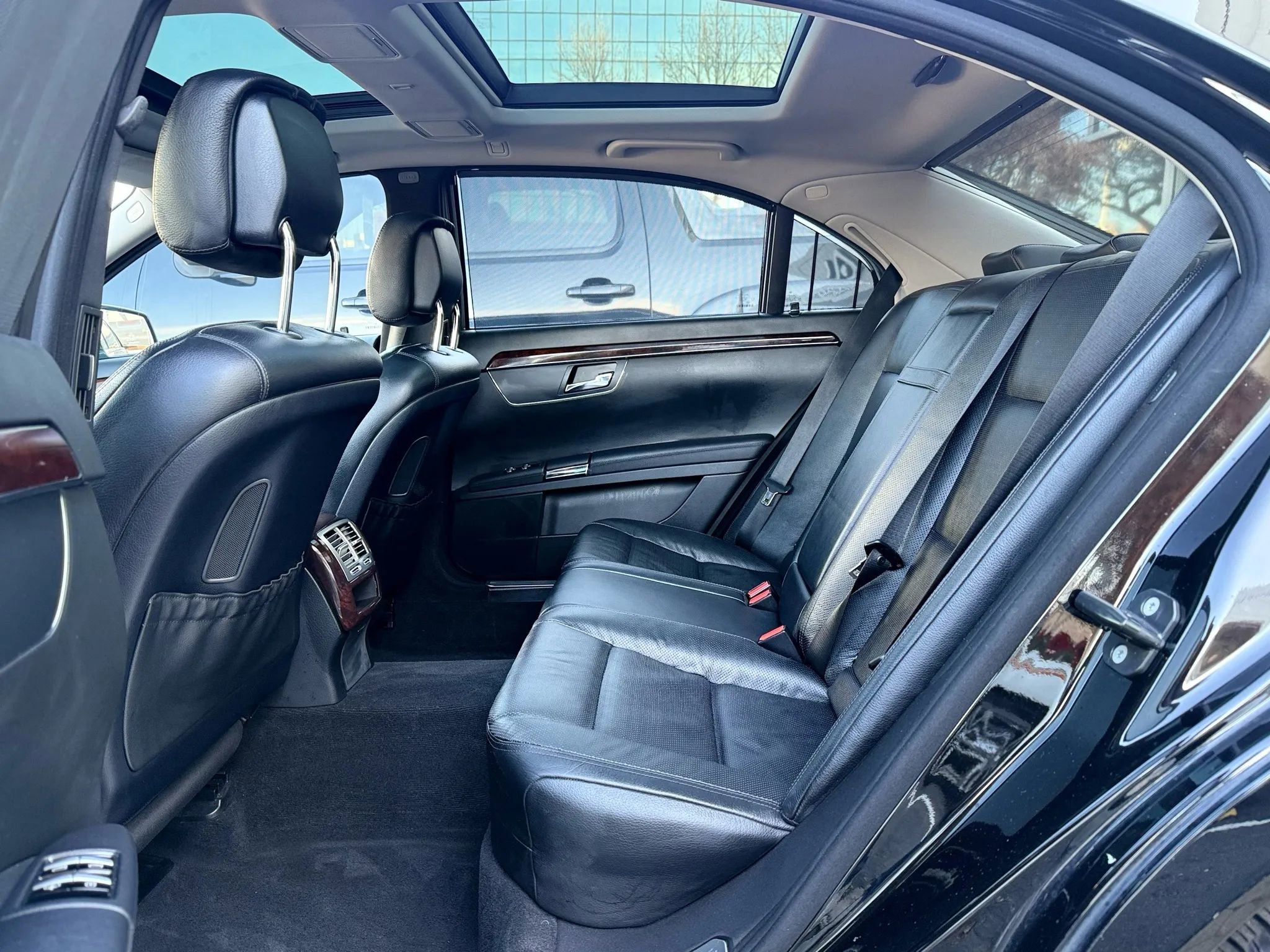 Used 2013 Mercedes-Benz S 550 4MATIC image 28