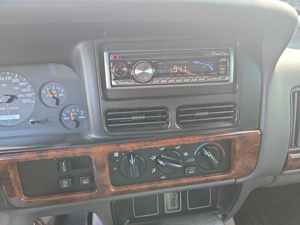 Used 1996 Jeep Grand Cherokee Laredo AWD/4WD image 16