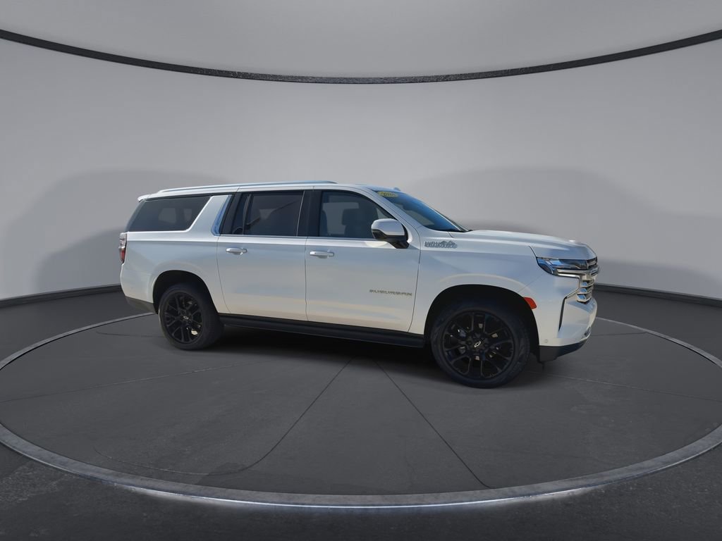 Used 2024 Chevrolet Suburban High Country w/ Advanced Technology Package AWD/4WD image 2