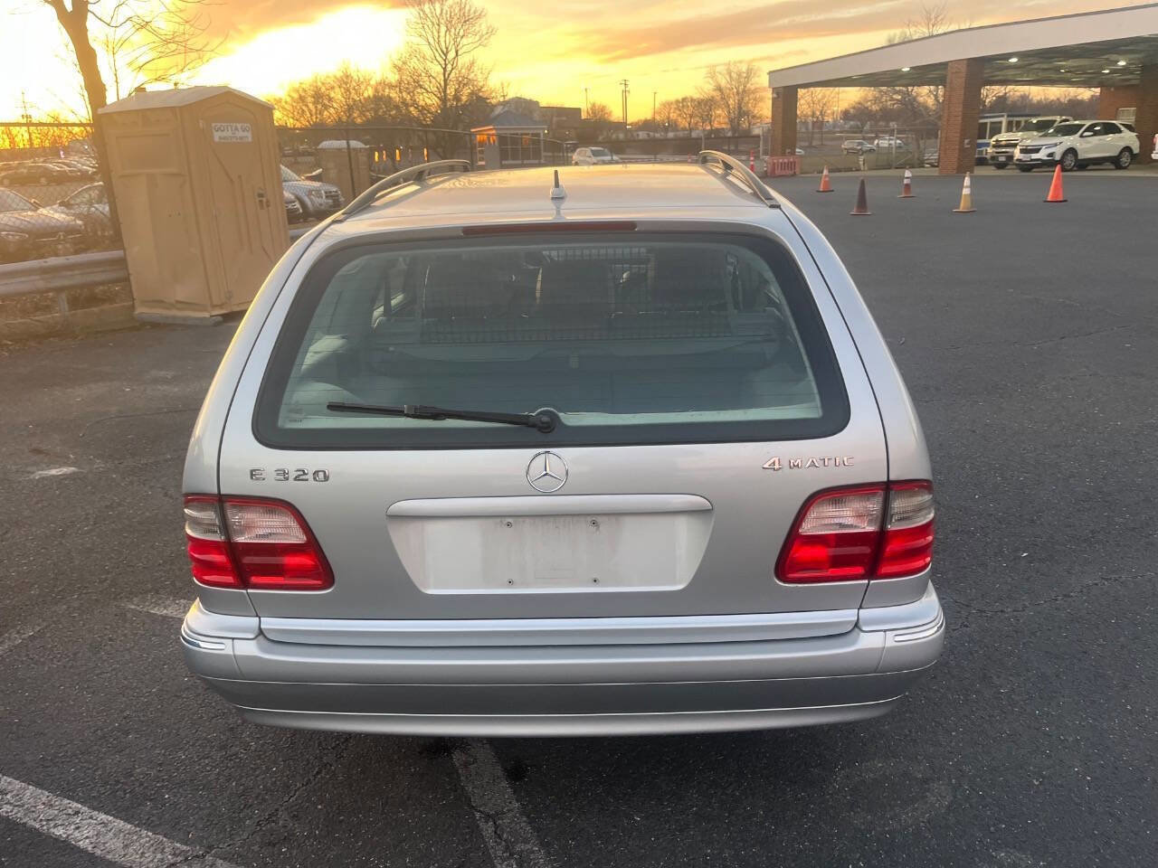 Used 2001 Mercedes-Benz E 320 E 320 4MATIC AWD 4dr Wagon image 8