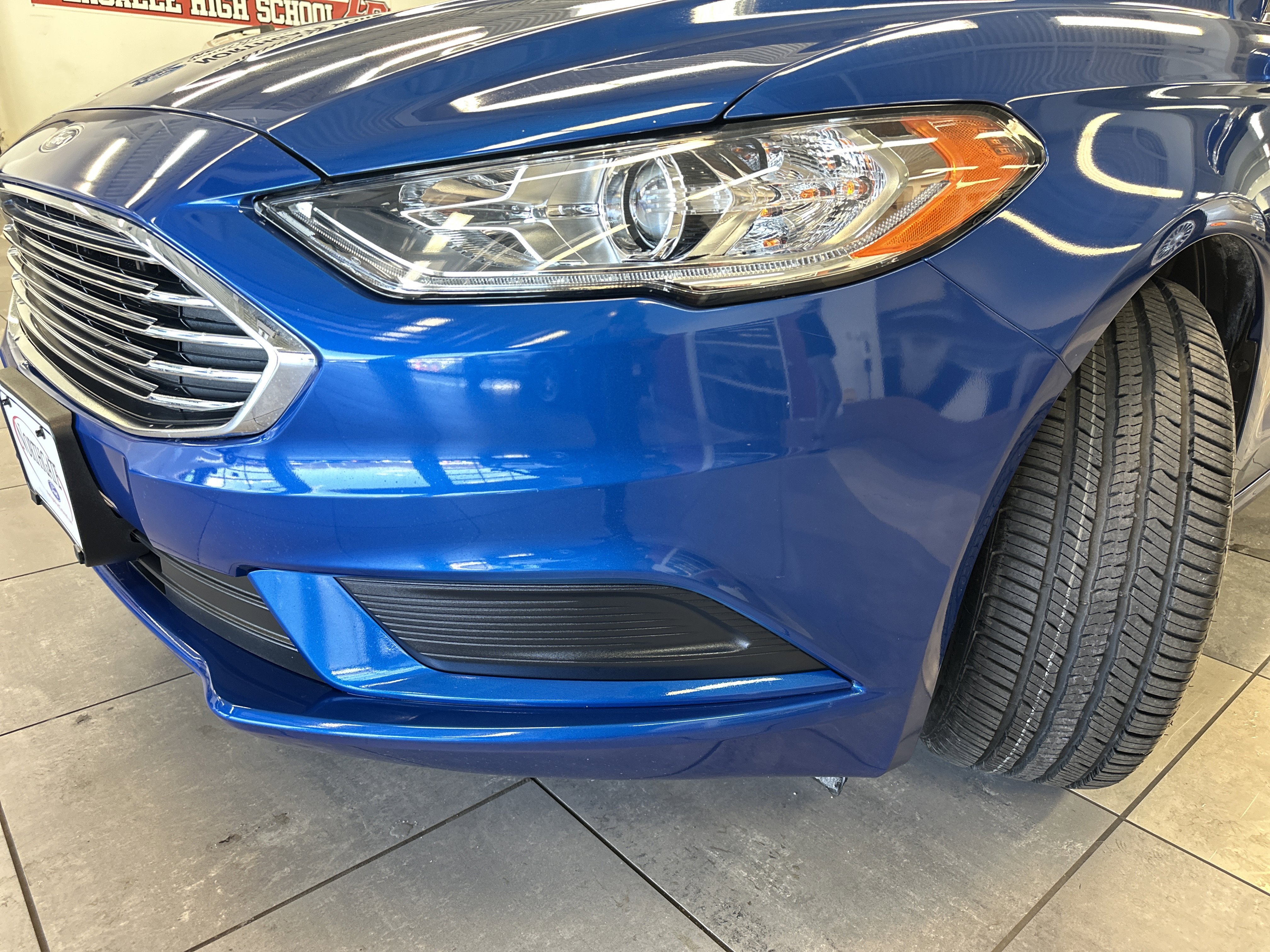 Used 2017 Ford Fusion SE w/ Fusion SE Technology Package image 17