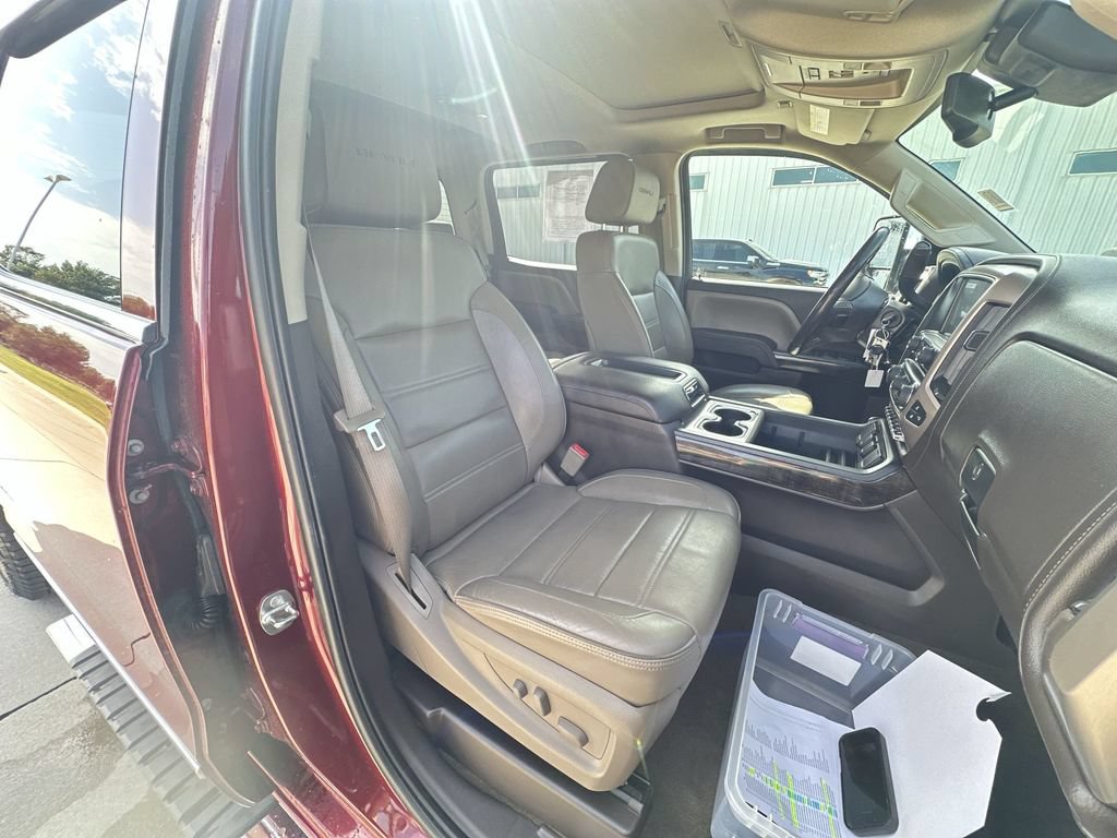 Certified 2015 GMC Sierra 2500 Denali w/ Duramax Plus Package AWD/4WD image 29