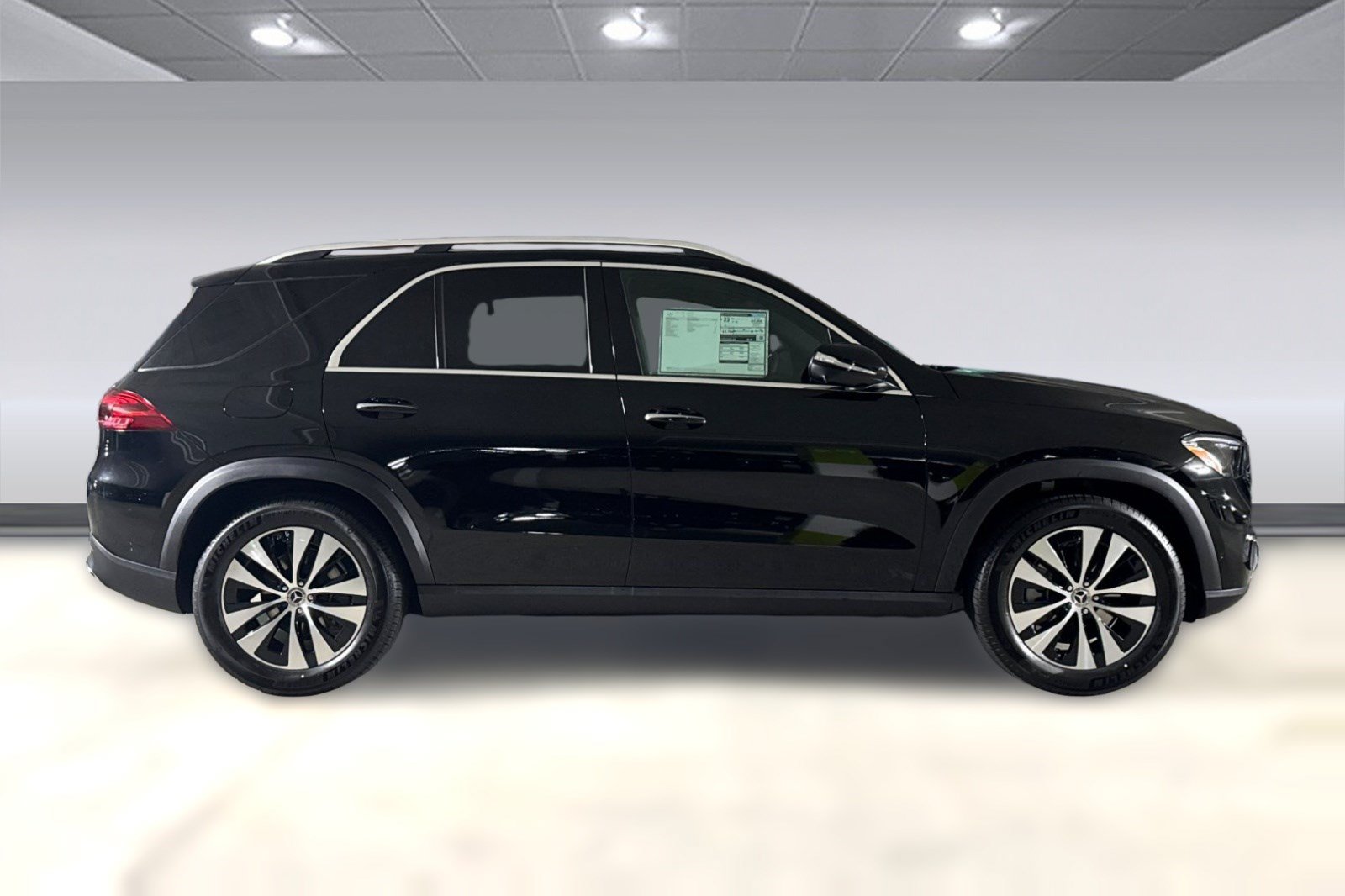 New 2025 Mercedes-Benz GLE 350 4MATIC image 4