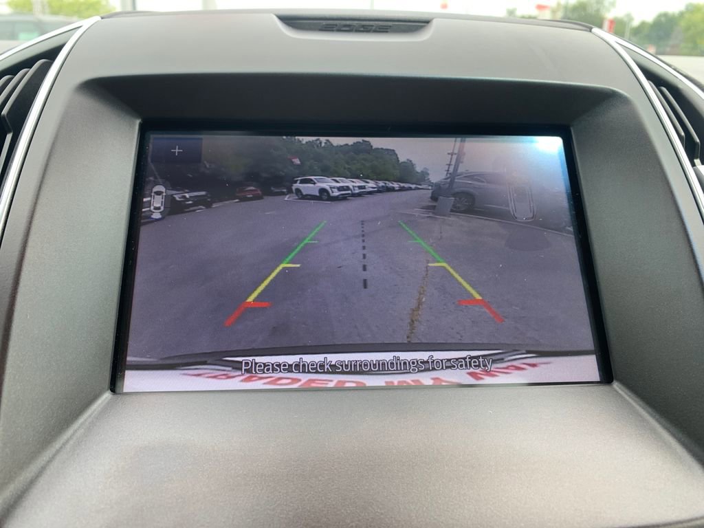 Used 2020 Ford Edge Titanium w/ Equipment Group 301A FWD image 16