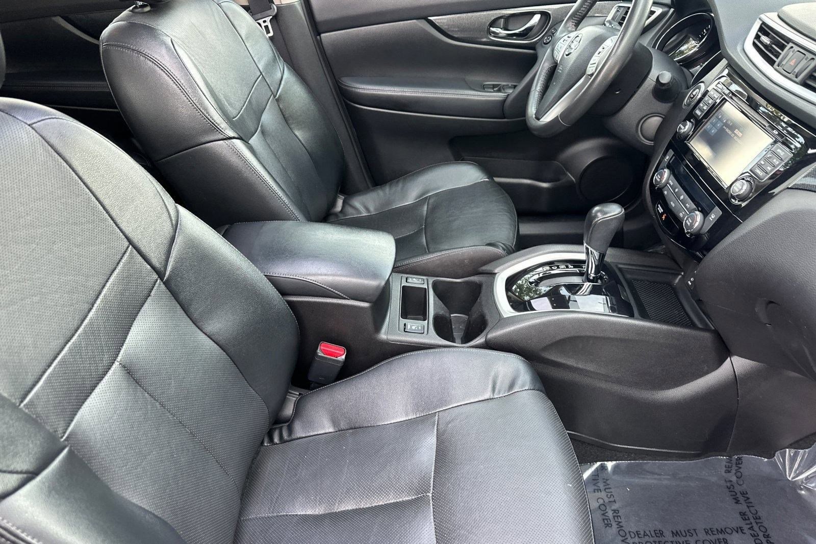 Used 2016 Nissan Rogue SL w/ SL Premium Package image 31