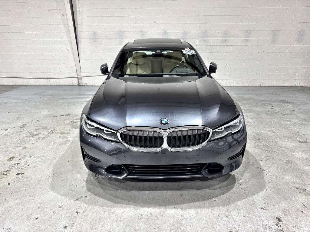Used 2019 BMW 330i Sedan w/ Premium Package image 2