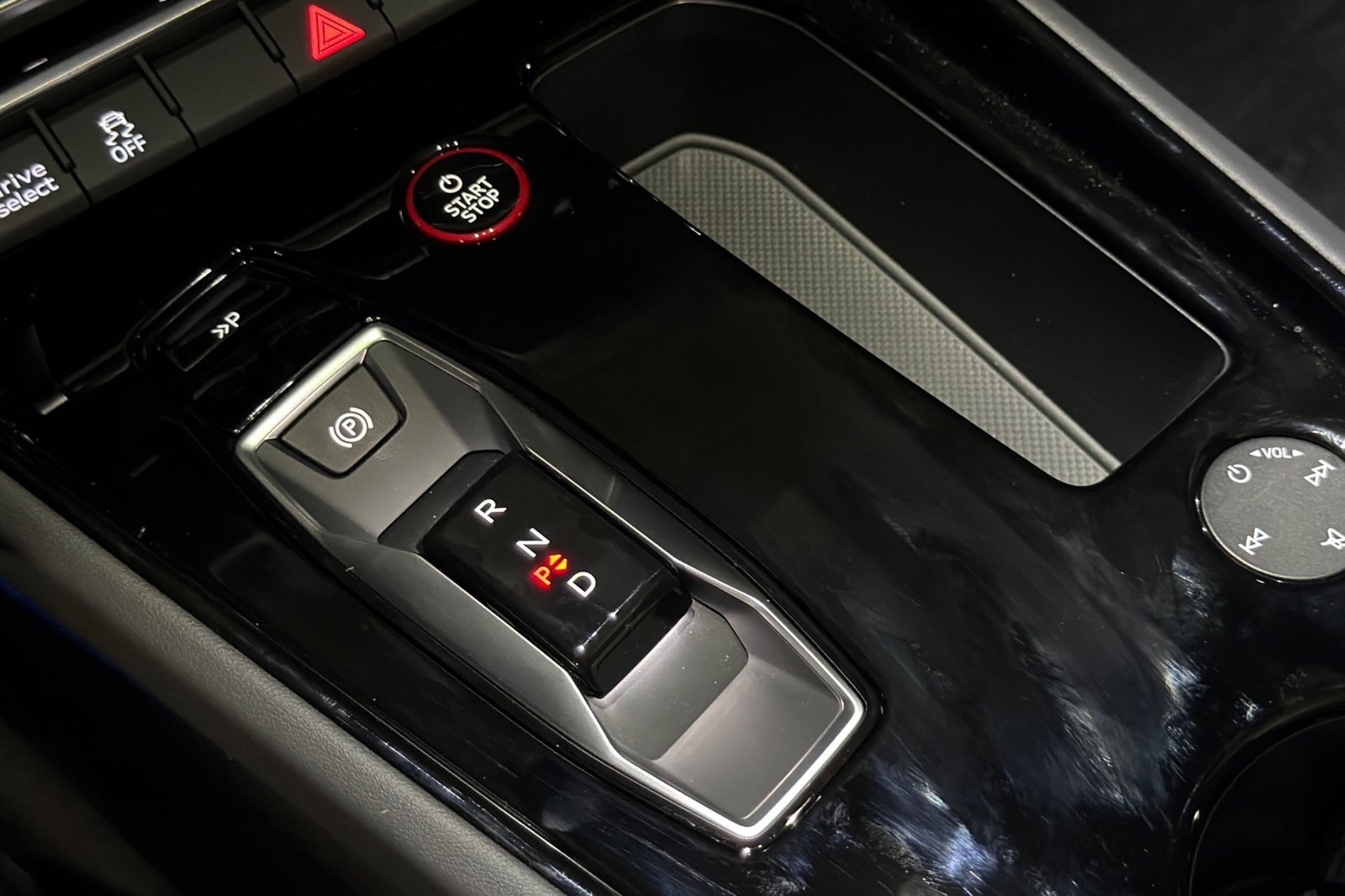 New 2026 Audi S e-tron GT Prestige AWD/4WD image 20