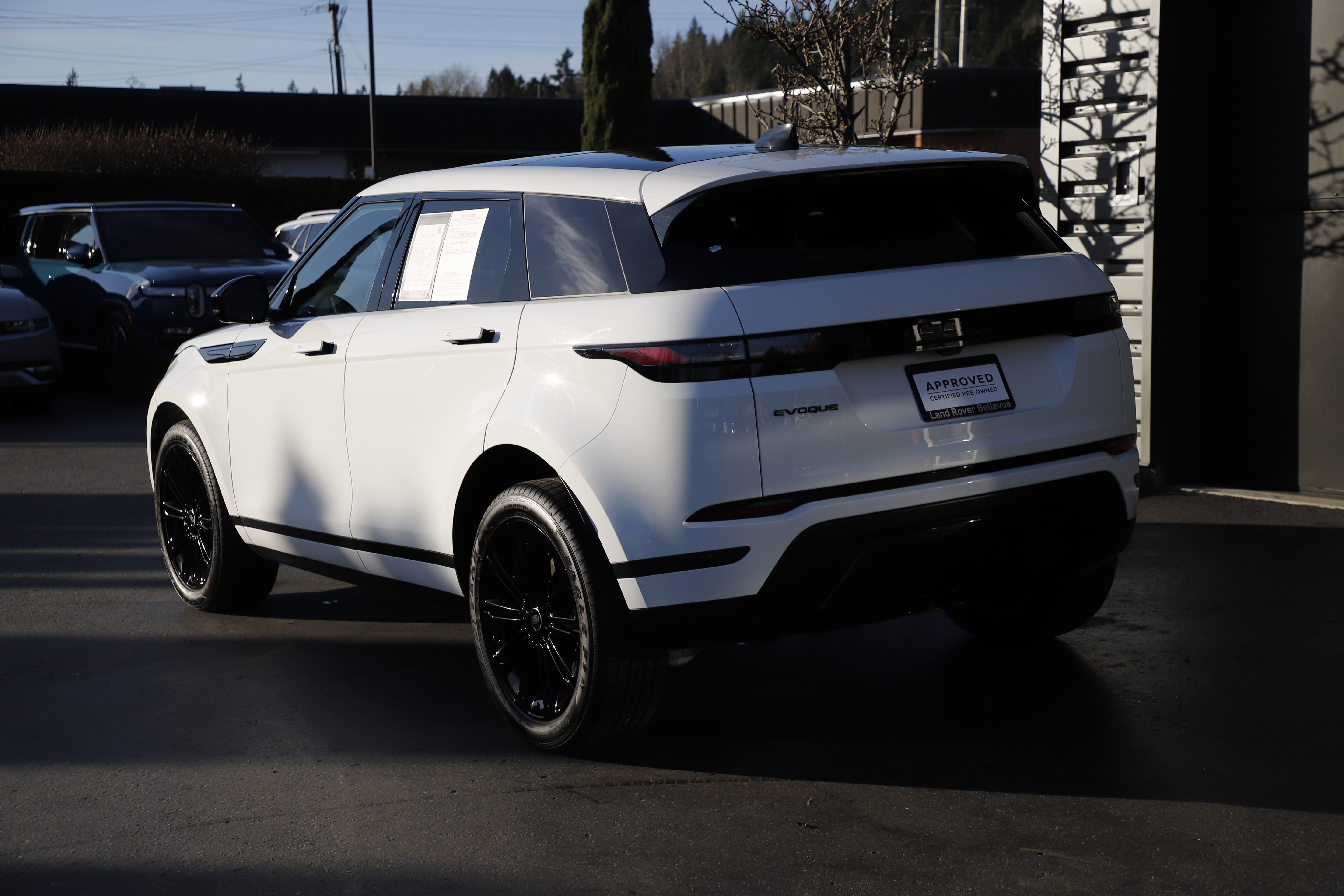Certified 2025 Land Rover Range Rover Evoque S image 8