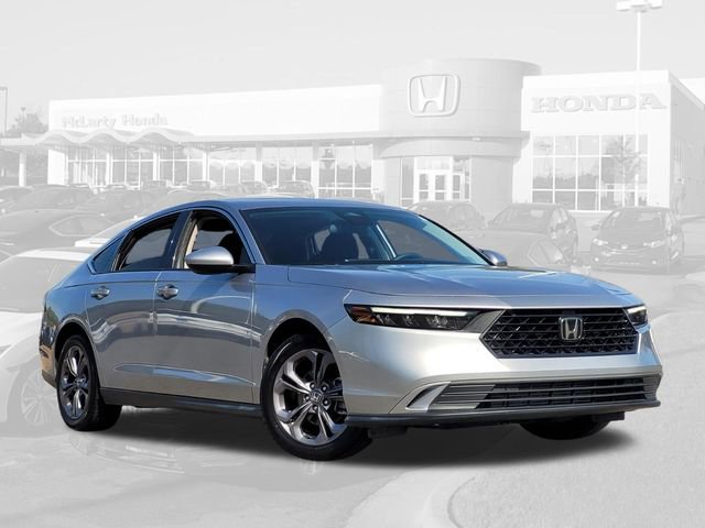 Certified 2023 Honda Accord EX image 8