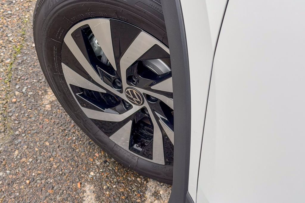 New 2026 Volkswagen Tiguan S image 10