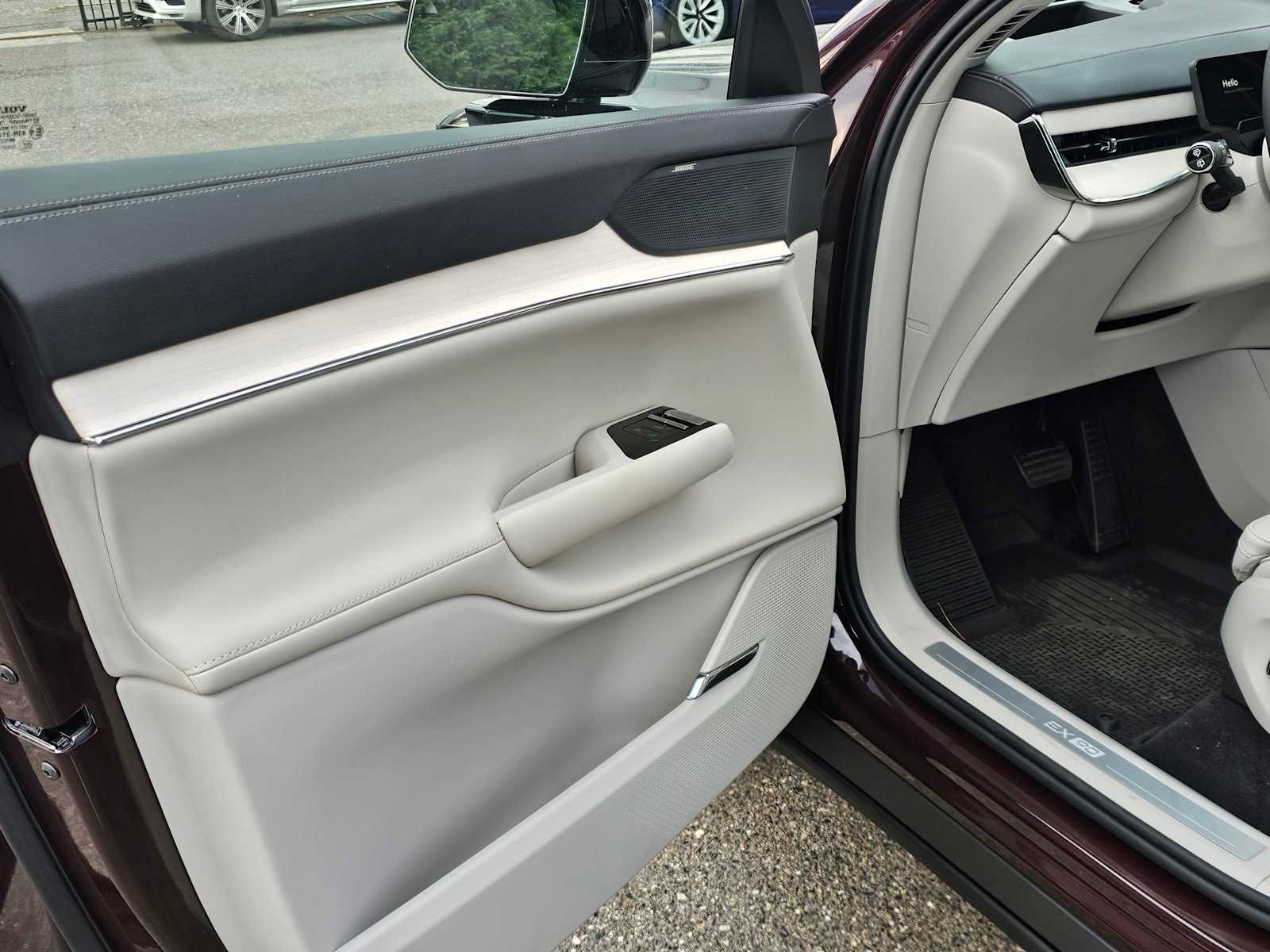 New 2025 Volvo EX90 Ultra w/ Protection Package Premier AWD/4WD image 20