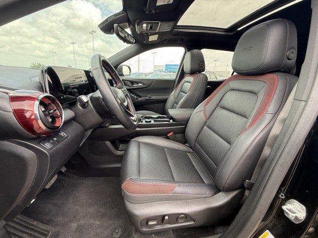 Used 2025 Chevrolet Equinox RS w/ Safety and Technology Package FWD image 17