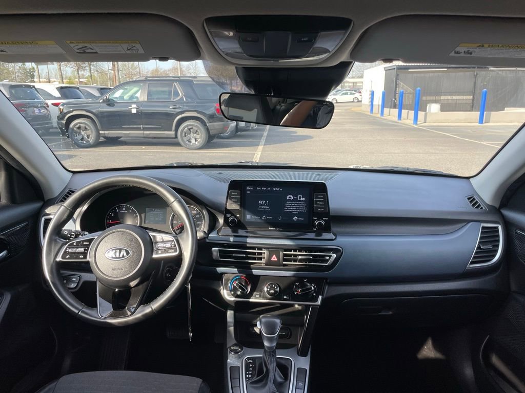 Used 2021 Kia Seltos S image 10