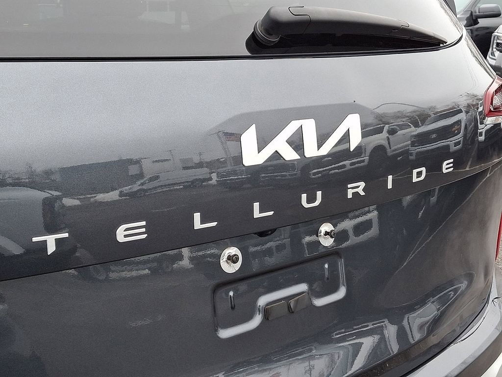 Certified 2023 Kia Telluride S FWD image 33