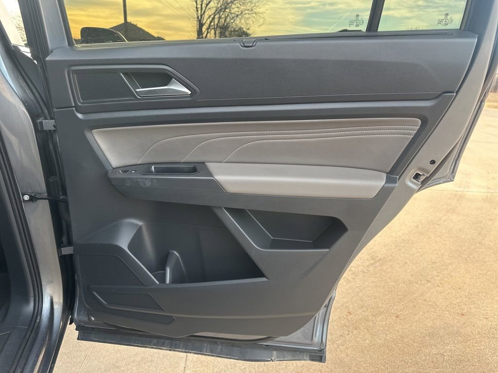 Used 2022 Volkswagen Atlas SE image 43