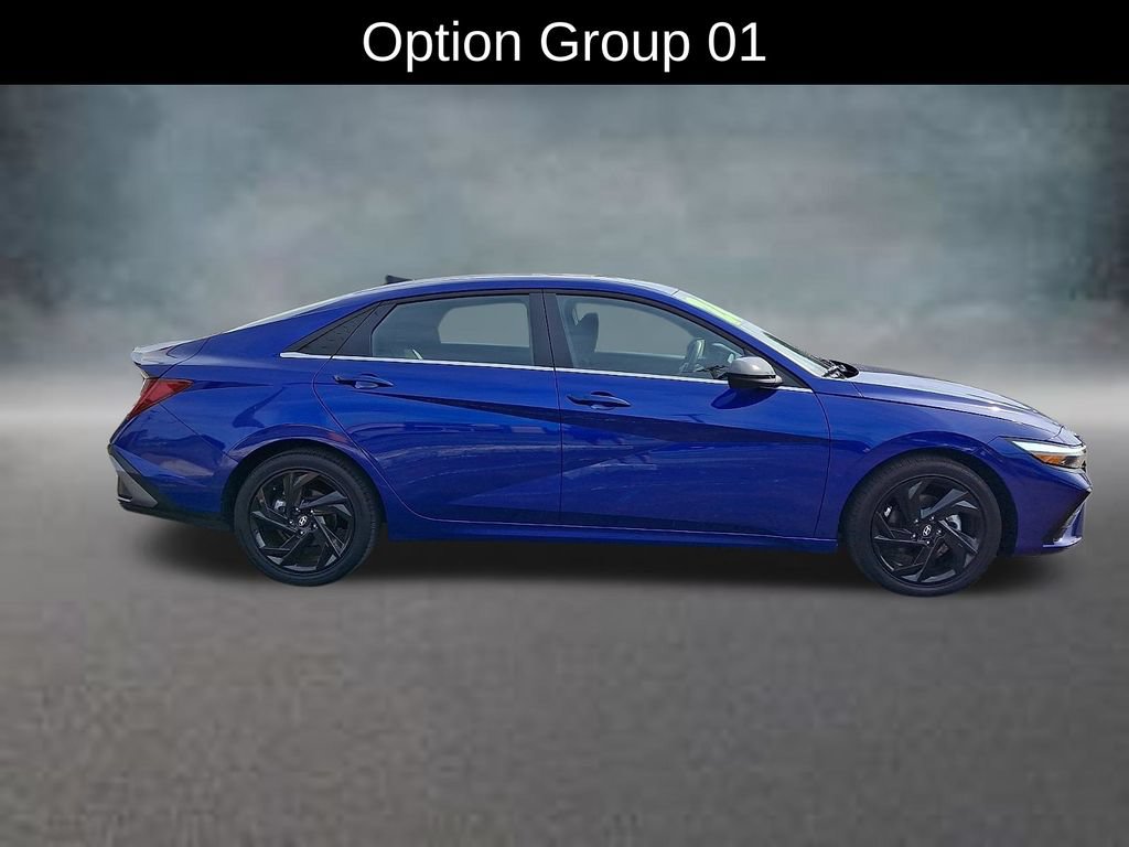 Used 2026 Hyundai Elantra SEL Sport Premium FWD image 5