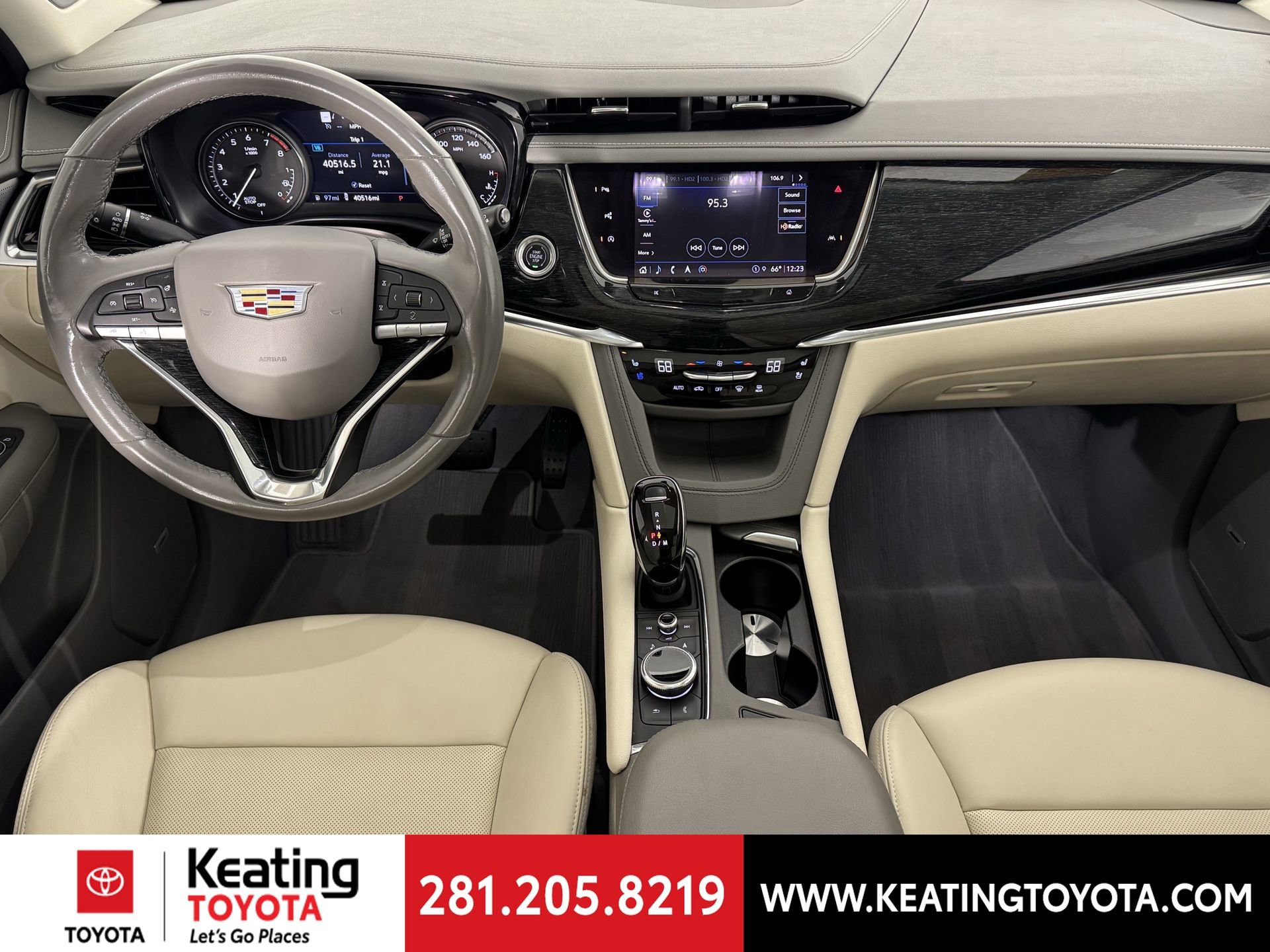 Used 2023 Cadillac XT6 Premium Luxury w/ Technology Package image 23