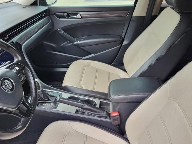 Used 2020 Volkswagen Passat 2.0T R-Line FWD image 10