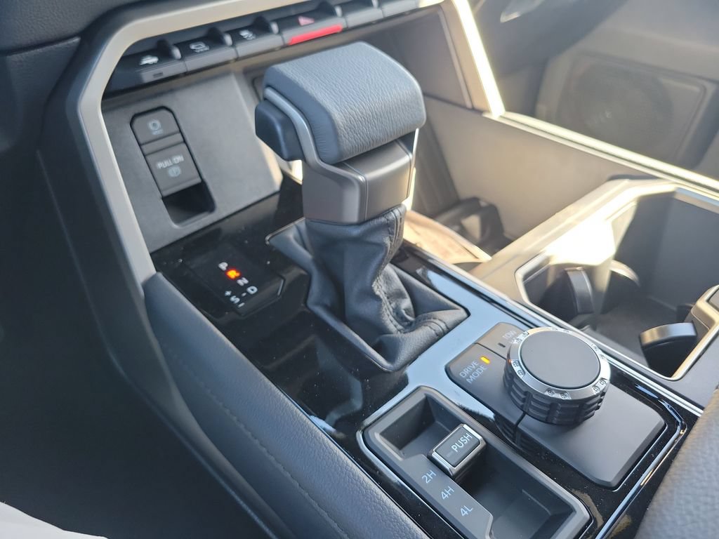 New 2026 Toyota Tundra Limited AWD/4WD image 21